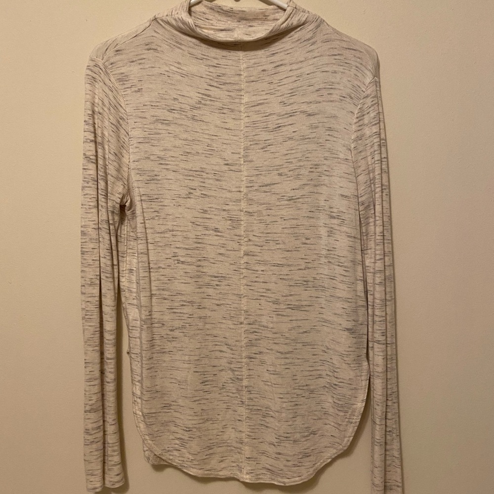 Lou & Grey mock neck turtleneck. Very comfy!